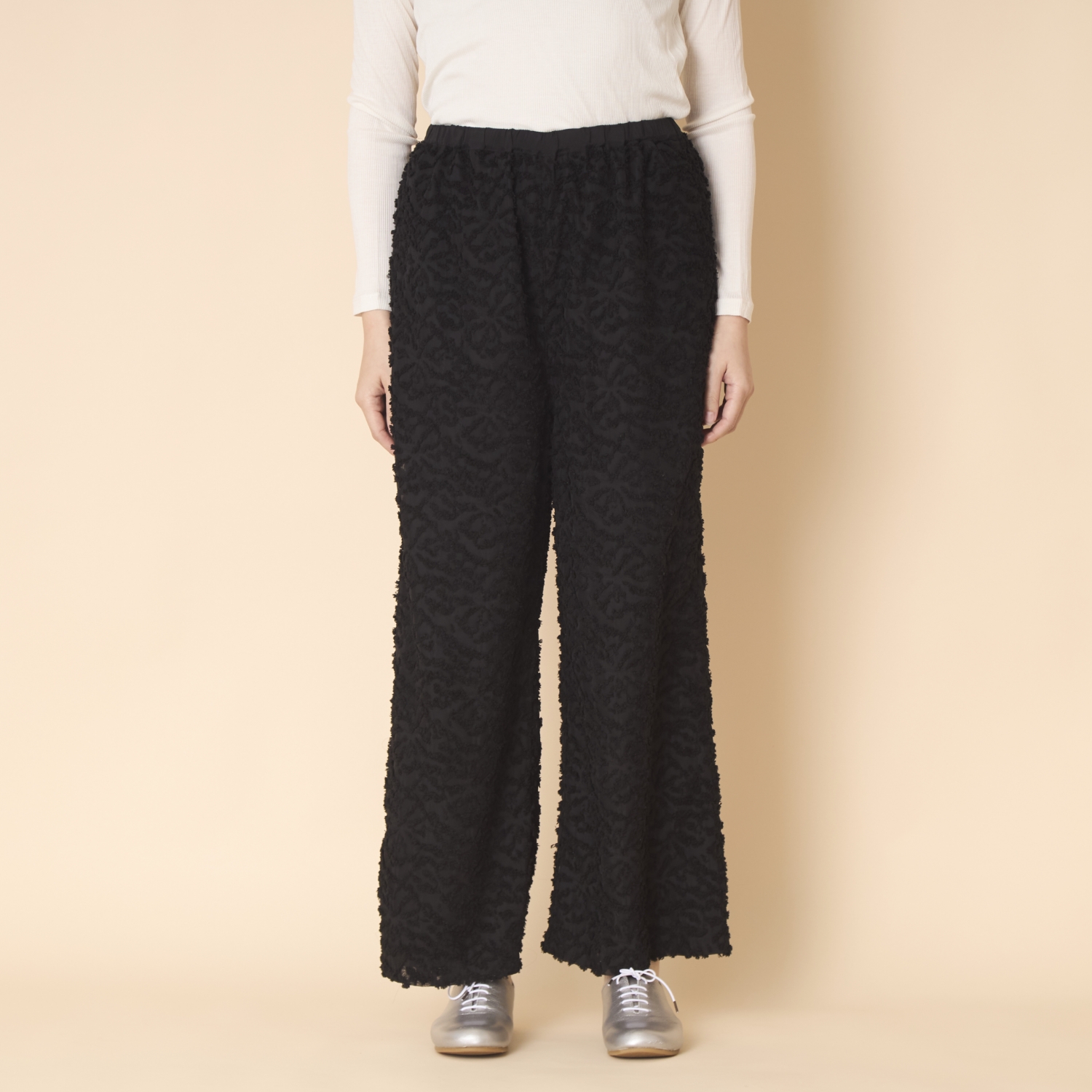 denicher/モノトーンフラワージャガード　イージーパンツ